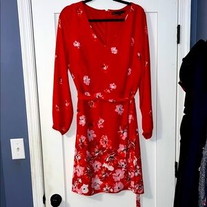 White House Black Market Long Sleeve Flowing Red Floral Dress Sz 14